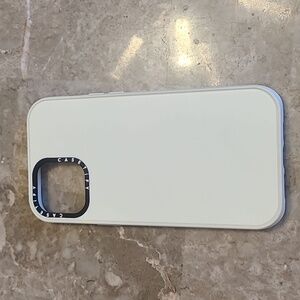 Iphone 12/12 pro Case white